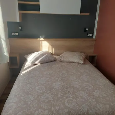 Mobilhome 4etoiles 营地 *